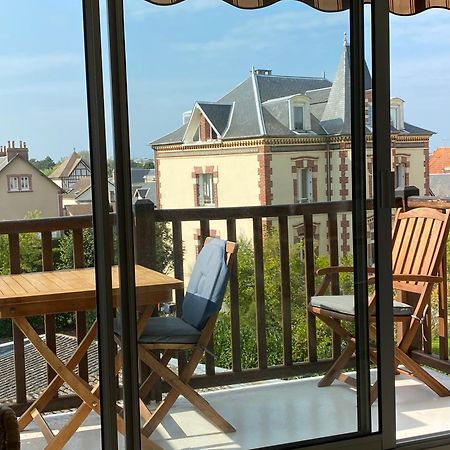 Hyper Centre - 2 Pieces Tout Confort - Terrasse - Ascenseur - Cabourg Eksteriør billede